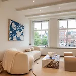 Elegant & Unique Canal House In Famous Canal Area أمستردام