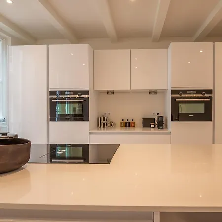 빌라 Elegant & Unique Canal House In Famous Canal Area *