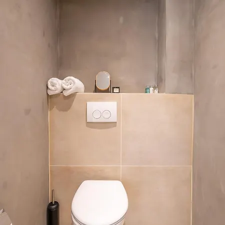 Elegant & Unique Canal House In Famous Canal Area * 阿姆斯特丹